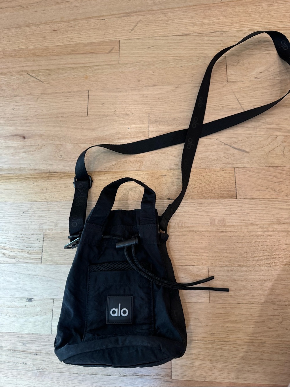 ALO Yoga Black Compact Crossbody Messenger Bag